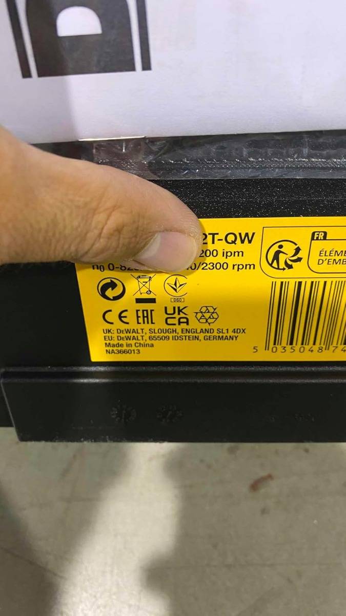 Perceuse visseuse sans fil livrée avec 2 batteries 3 Ah, 1 chargeur et un coffret TSTAK - DEWALT - DCD777L2T-QW - Image 4