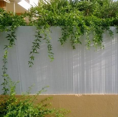 Canisse occultante en PVC Blanc 2.50 m - Long 30 m, Hauteur 1.50 m - Image 1