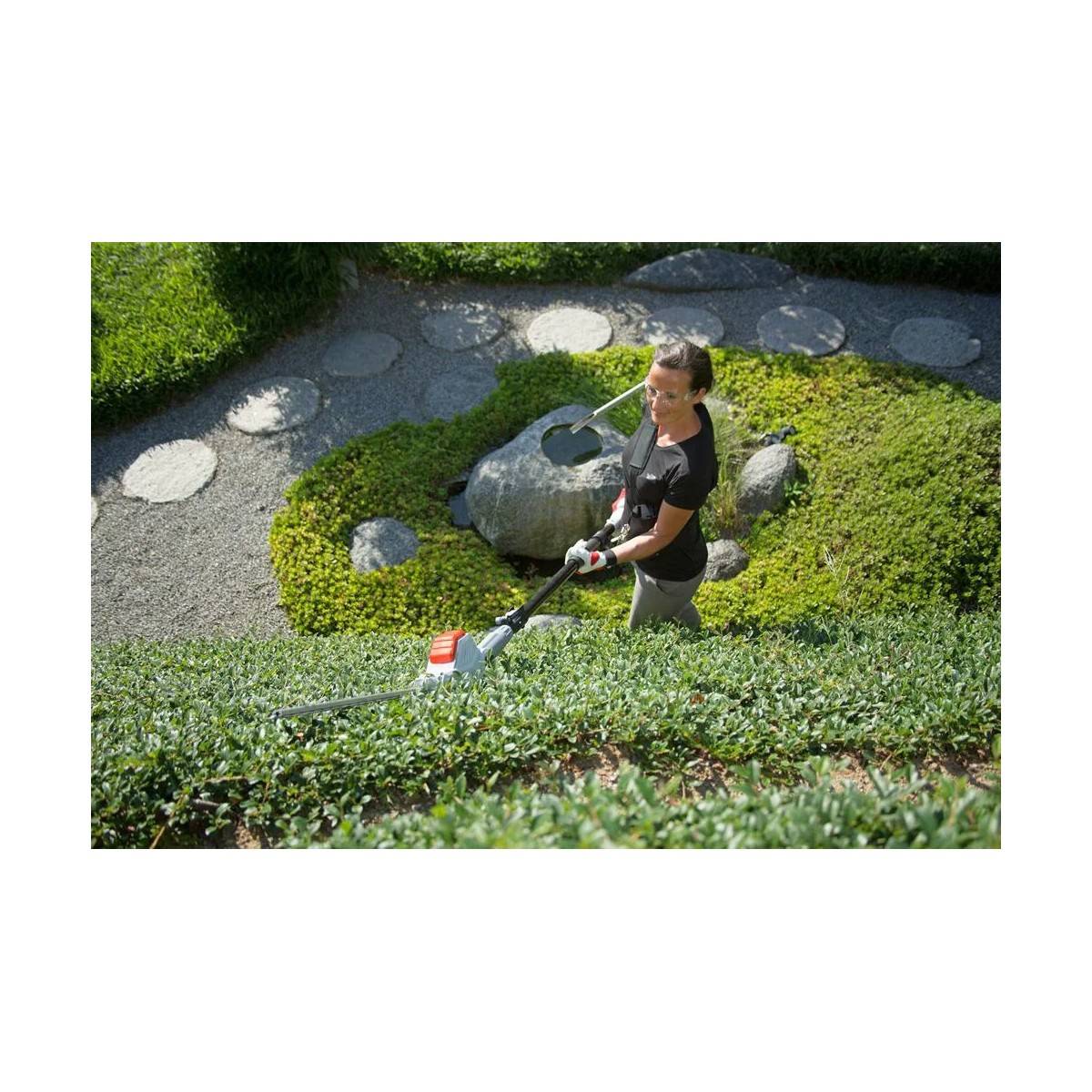 Taille Haie sur perche télescopique 40V - Lame de 43cm -Batterie Lithium 2,5Ah + Chargeur Led 40V - Sangle d'épaule IKRA - Image 7