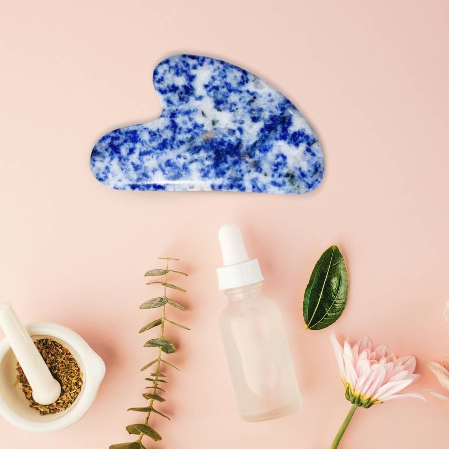 Sun & Sia - Gua Sha en Pierre Naturelle - Sodalite bleue - Massage Visage et Corps -Stimuler la Circulation - Peau Ferme et Lifting - Image 3