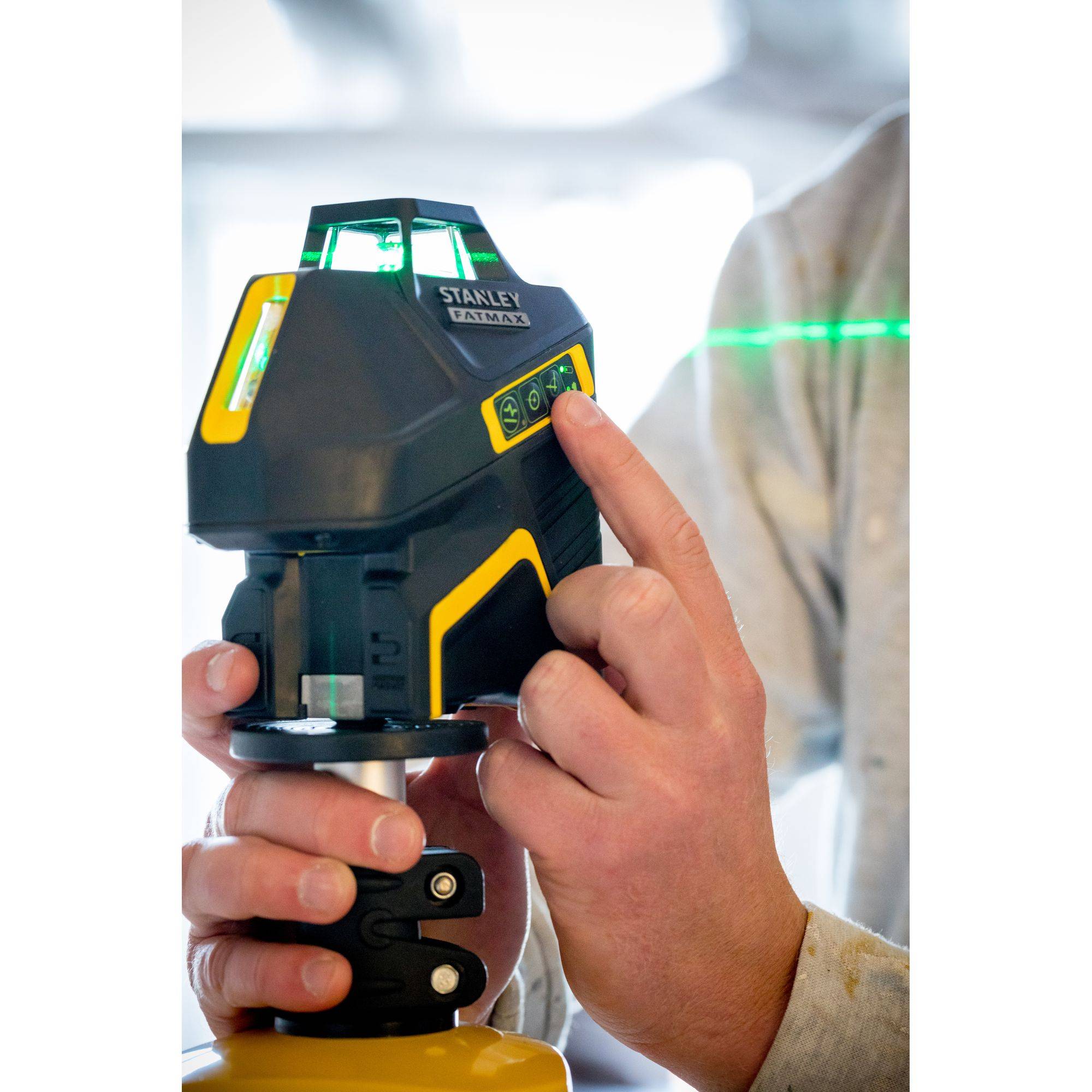 stanley - Niveau Multilignes SLG-2V (Li-Ion) Laser Vert Gamme Fatmax - Portée 30m / 50m IP54 STANLEY FMHT77617-1 - Image 4