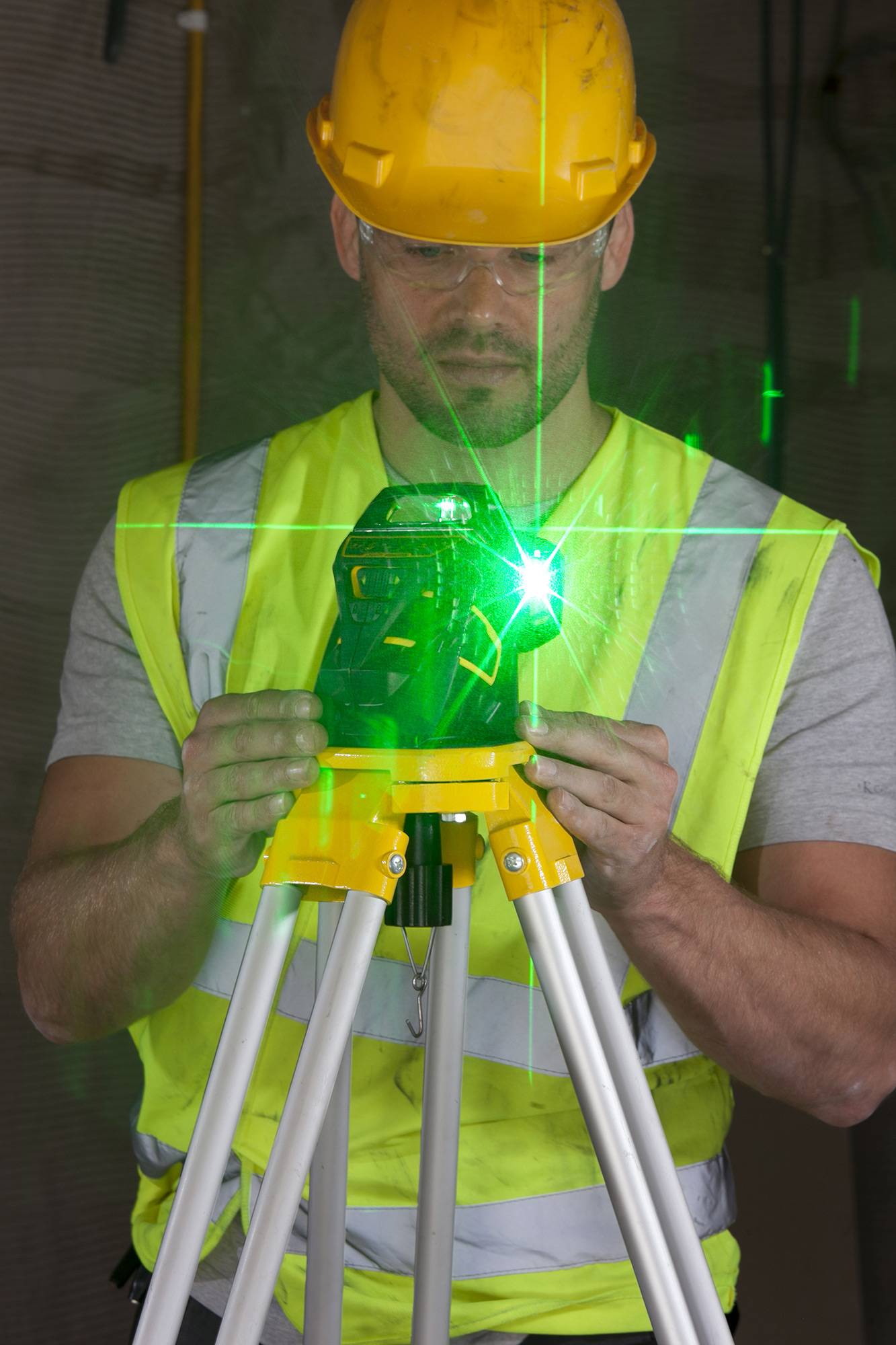 stanley - STANLEY Niveau Laser Multilignes 360° (Li-Ion) FatMax - Faisceau Vert 50 M - Image 4