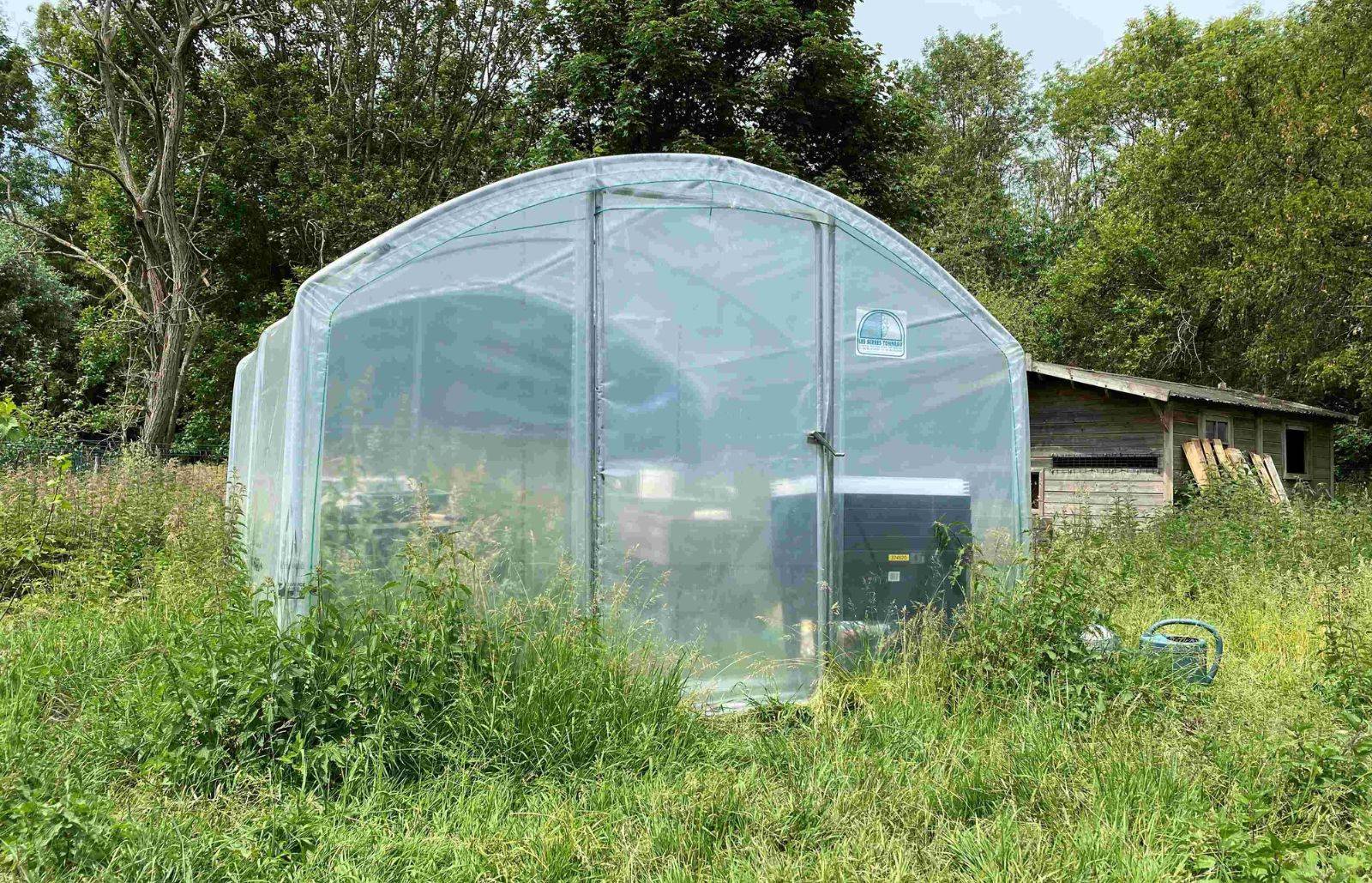 Serre tunnel de jardin - 9m² - 3 x 3 m - pieds droits - aérations latérales - 4 saisons - LES SERRES TONNEAU
