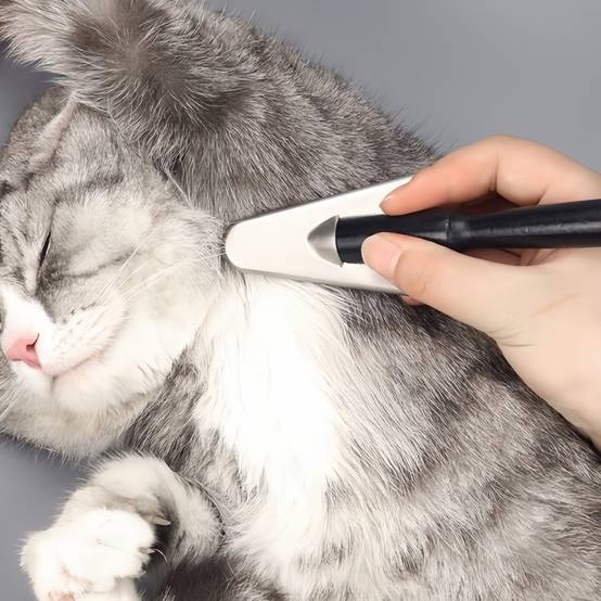 IntiMeg - Peigne triangulaire pour le toilettage des animaux IntiMeg - Image 6