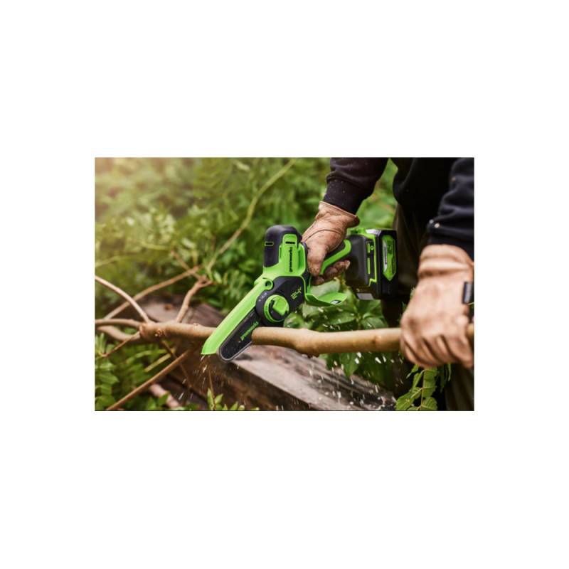 Greenworks - Mini-tronçonneuse 24V GREENWORKS - 10 cm - Batterie 2,0Ah et chargeur - G24MCS10K2 - Image 2