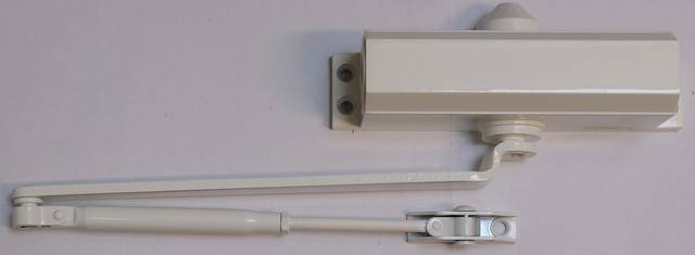Ferme-porte bras compas 7004 RYOBI - Force 5 - Argent - Coupe-feu (porte 90/120 Kg) - 201074 - Image 2