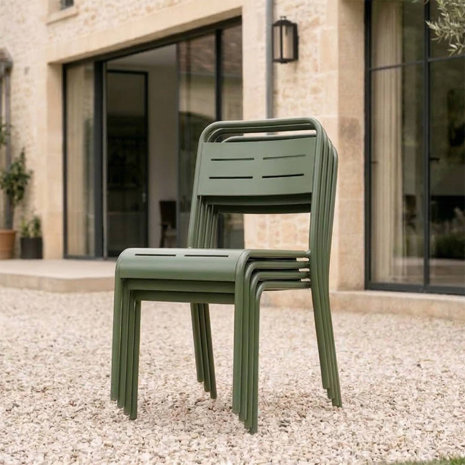 Ensemble de 4 chaises de jardin empilables vertes BERGAME - Image 6