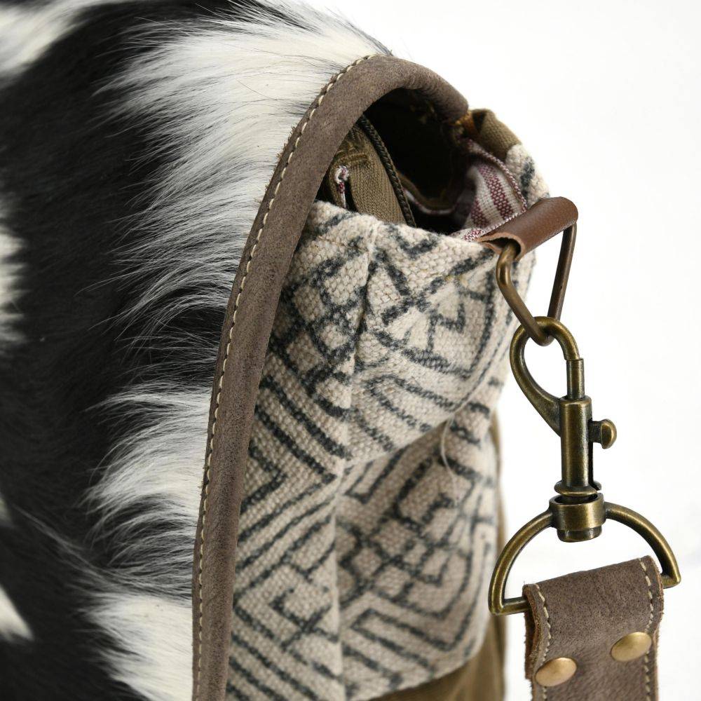 Aubry Gaspard - Sac à bandoulière en coton et peau de vache - Image 3