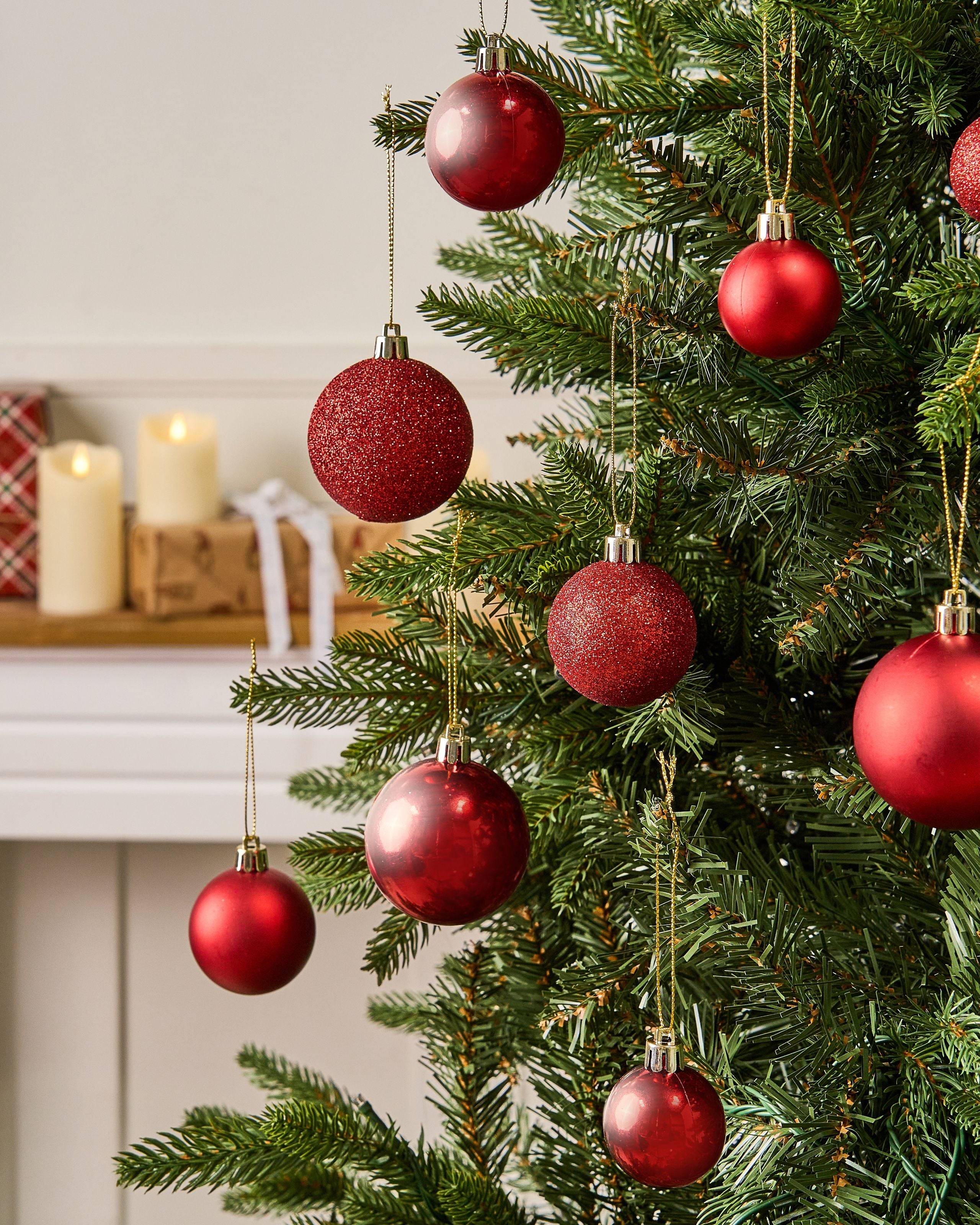 Beliani - Boules de Noël Matière synthétique Rouge TYIN - 6x6x7- Beliani - Image 1