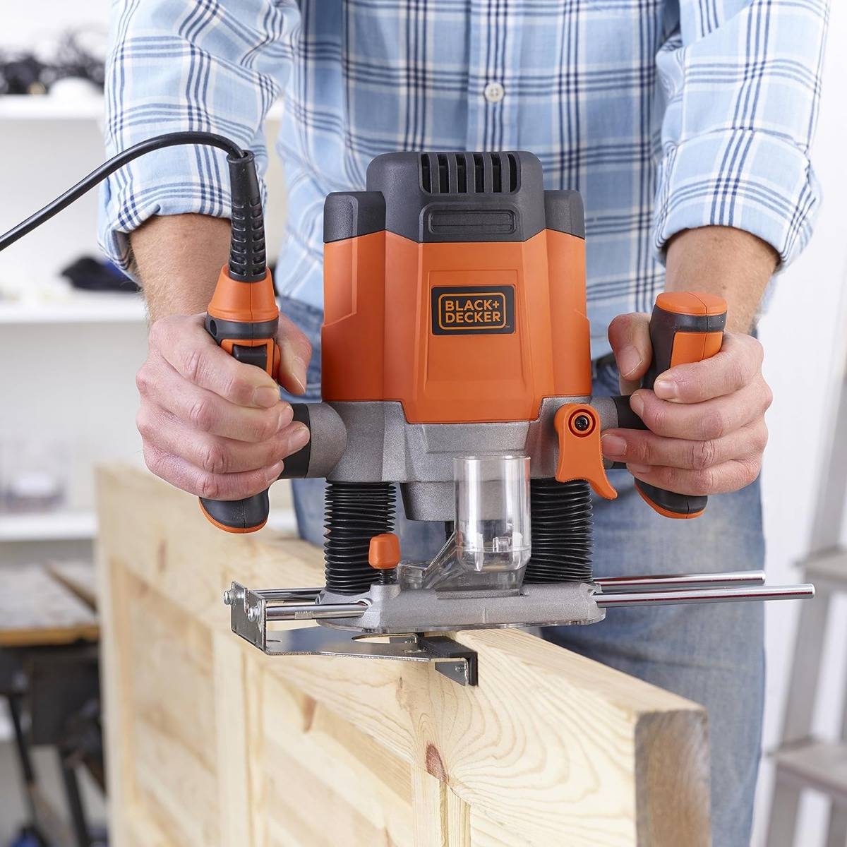 Défonceuse filaire 1200W - BLACK+DECKER - avec 13 accessoires - KW1200EKA-QS - Image 7