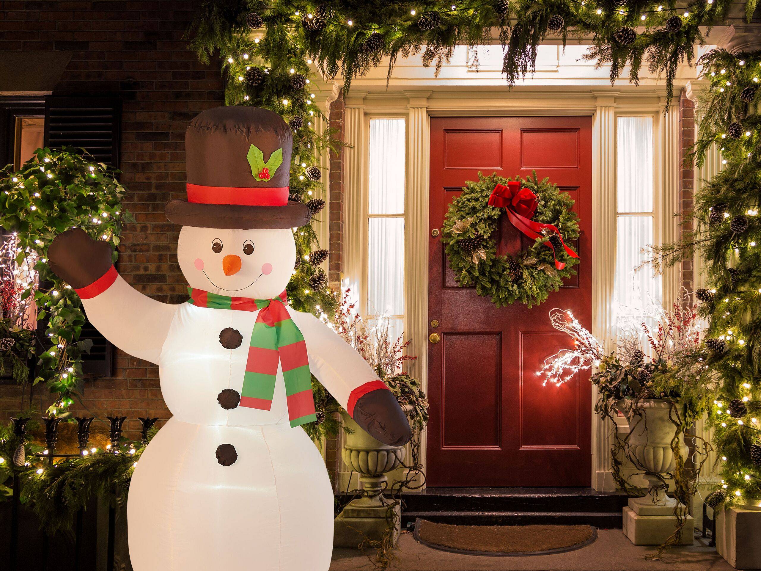 Beliani - Figurine de Noël Bonhomme de Neige Gonflable avec Lumières LED 200 cm en Polyester Blanc Ruka - Image 2