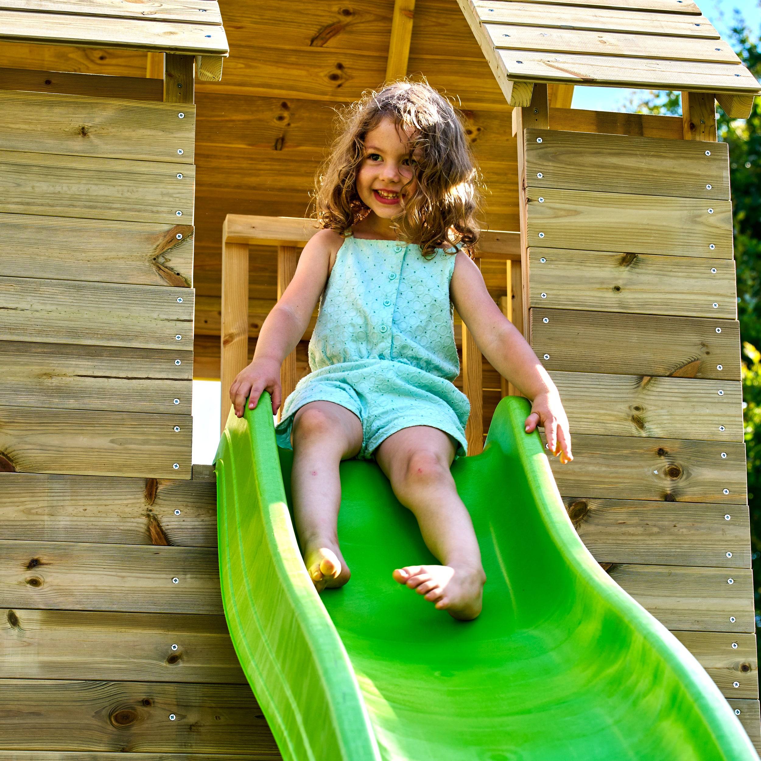 Maisonnette cabane en bois FSC® avec toboggan vert pomme LOFT - Image 4
