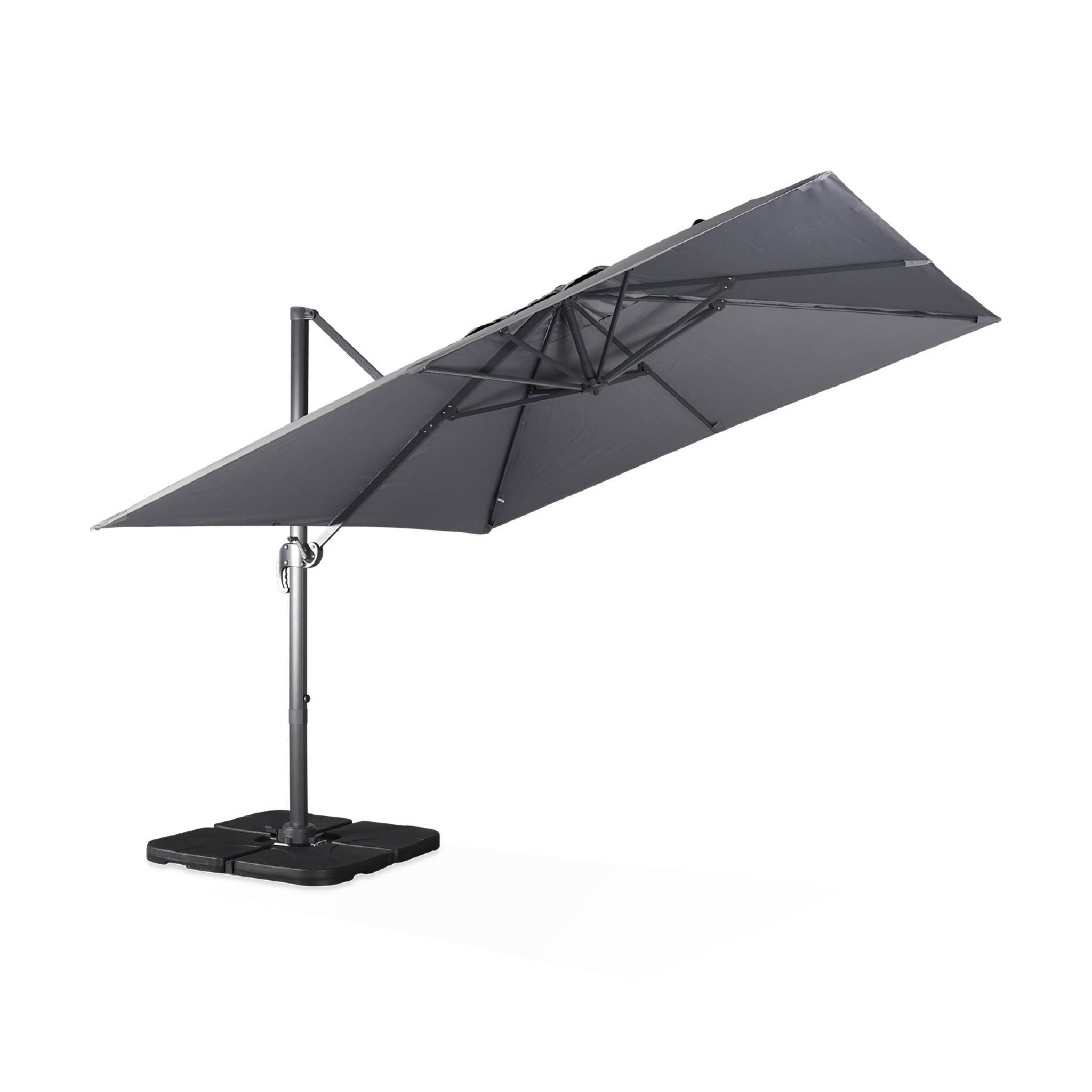 sweeek - Parasol déporté carré 3x3m haut de gamme - Falgos - gris - Parasol excentré inclinable. rabattable et rotatif à 360°. | sweeek - Image 6