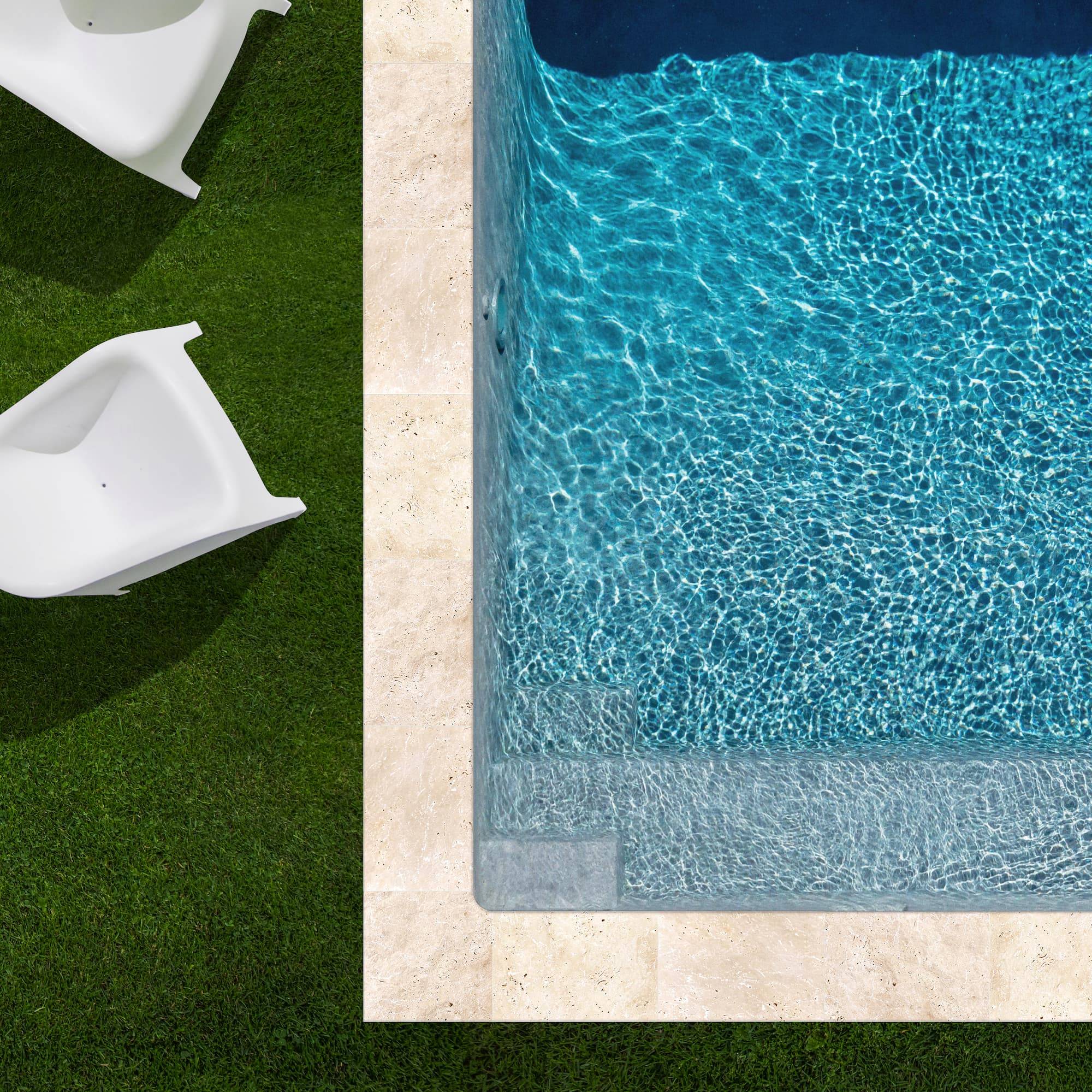 RO'MA Nature - KIT COMPLET - Margelles pour piscine 4x4m en Travertin Beige Light (avec colle, joint, hydrofuge ...) - RO'MA NATURE - Image 1