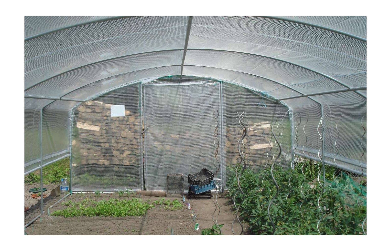 Serre de jardin - 24m² - 4 x 6m - pied droit 1,50m - polyéthylène haute densité - 1 porte pivotante - aérations latérales - LES SERRES TONNEAU - Image 6