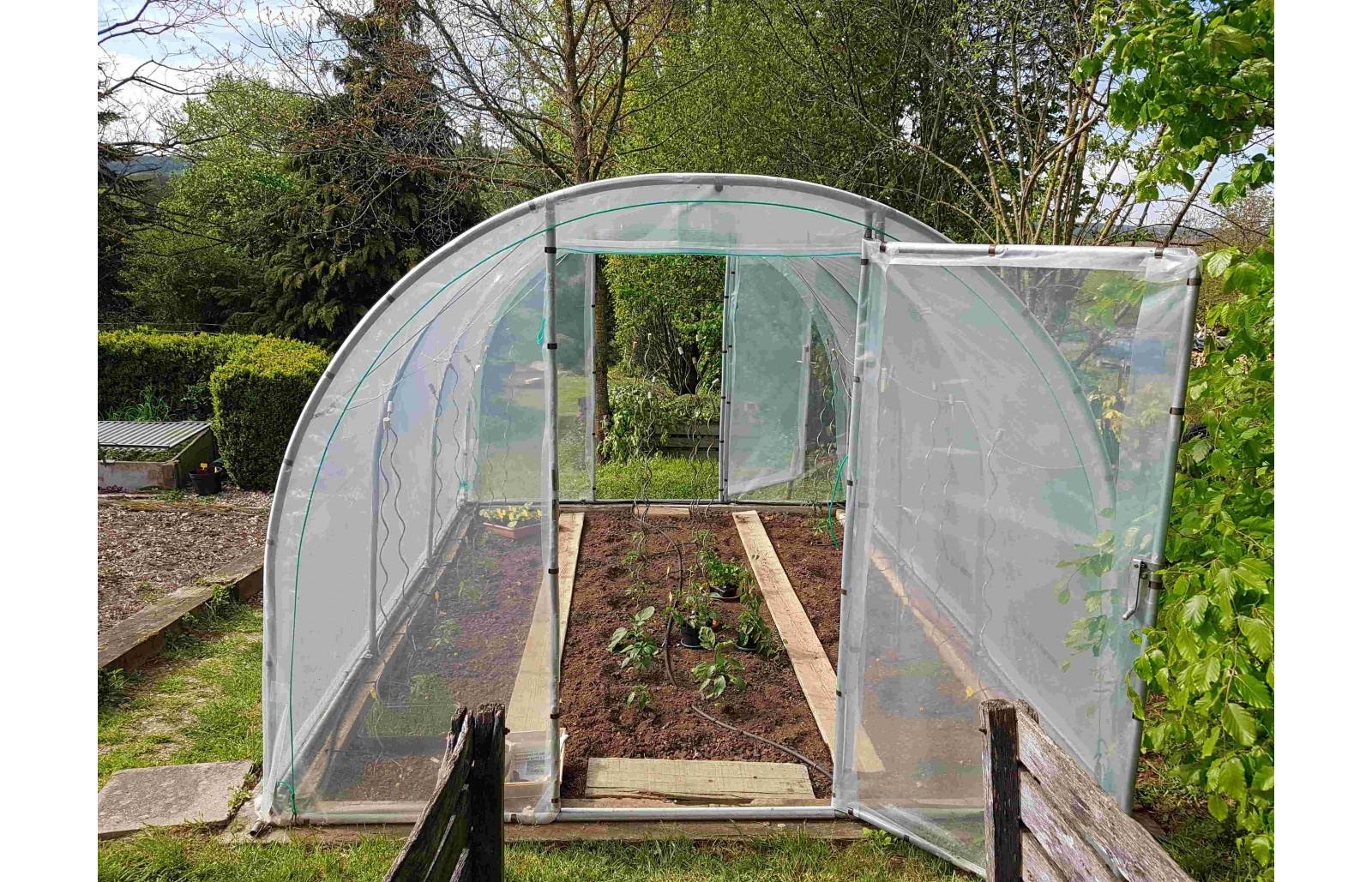 Serre tunnel de jardin - 24m² - 3 x 8 m - pieds arrondis - polyéthylène haute densité - 2 portes pivotantes - LES SERRES TONNEAU - Image 5