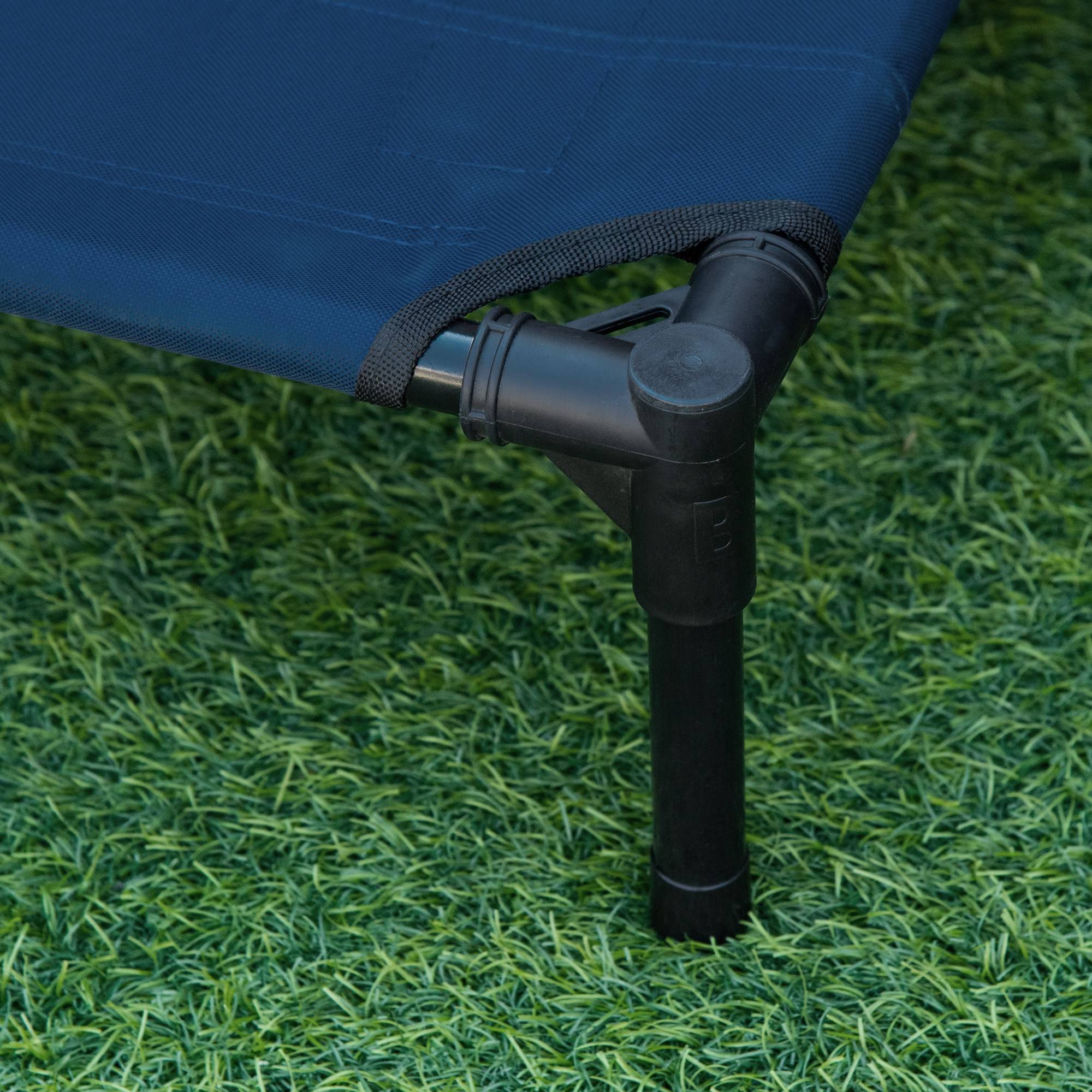 ComfortXL - Lit surélevé pour petit chien en acier et tissu Oxford 61 x 46 x 18 cm bleu marine et noir couchage aéré - Image 9