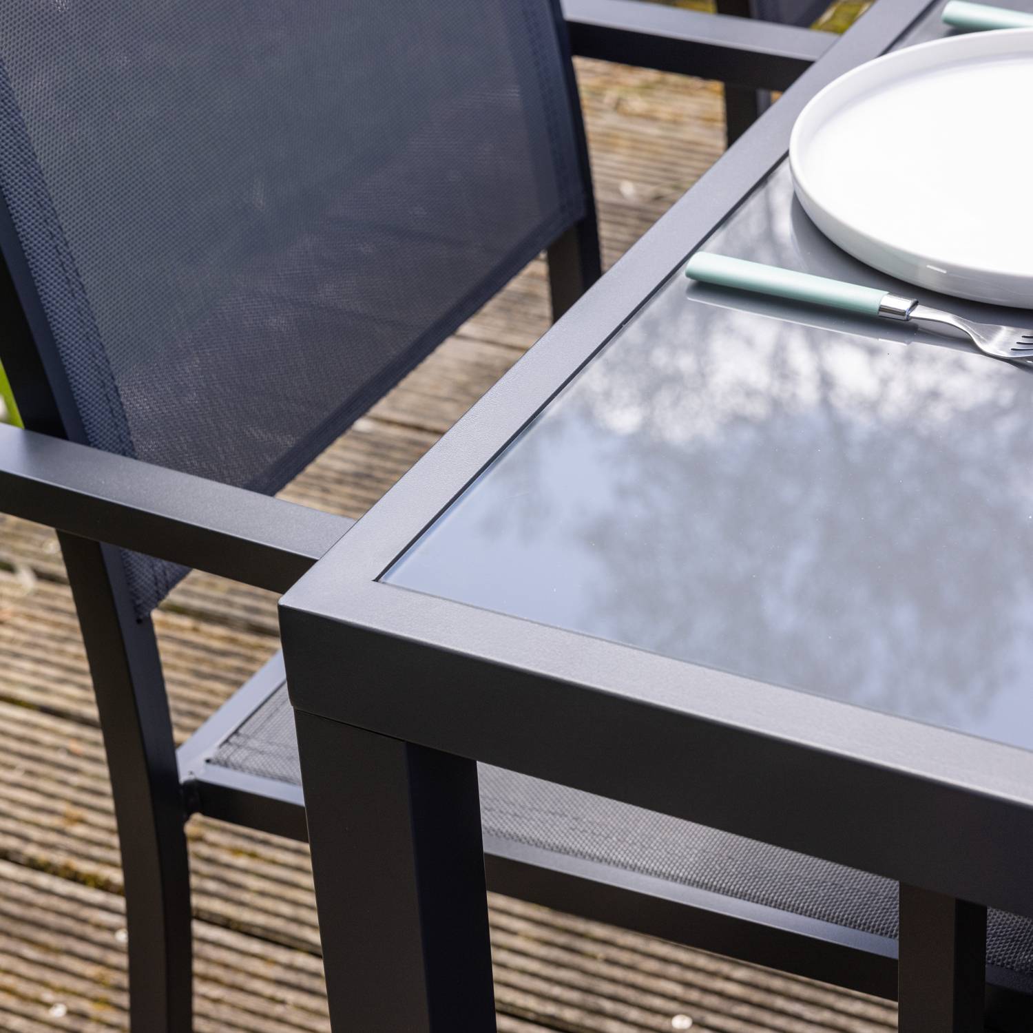 Happy Garden - Salon de jardin BERGAMO en textilène gris 6 places - aluminium anthracite - HAPPY GARDEN - Image 6