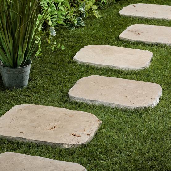 Pas japonais Irrégulier Travertin Beige Nuancé 33-45x3 cm (à l'unité) - RO'MA NATURE - Image 1