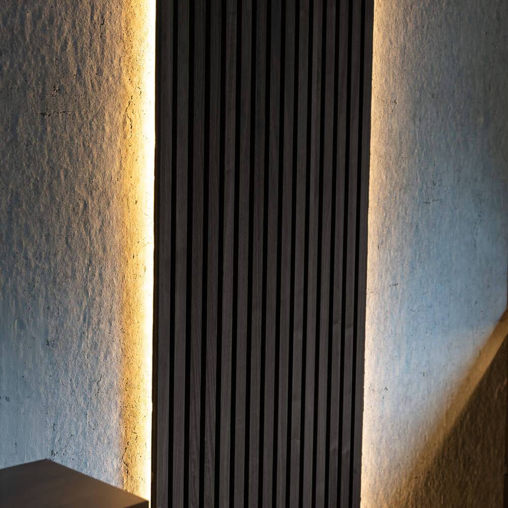 Home Deluxe - HOME DELUXE Panneau mural Panneau acoustique SONIC Black Oak - 240 x 40 cm, 0,96 m²- | Panneaux muraux acoustiques, mur à lamelles, panneaux - Image 5