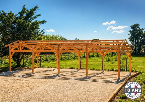 Cpbf Charpentes - Carport bois 2 pentes en bois douglas 34 m², 10 poteaux avec pieds de poteau fixes. Abri voiture extérieur. Garantie 10 ans. - Image 1
