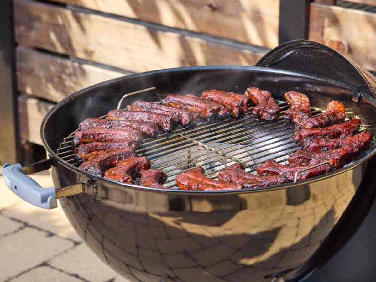 Weber - Barbecue à charbon Original Kettle 57 cm + Kit ustensiles Premium 2 pièces - Weber - Image 6
