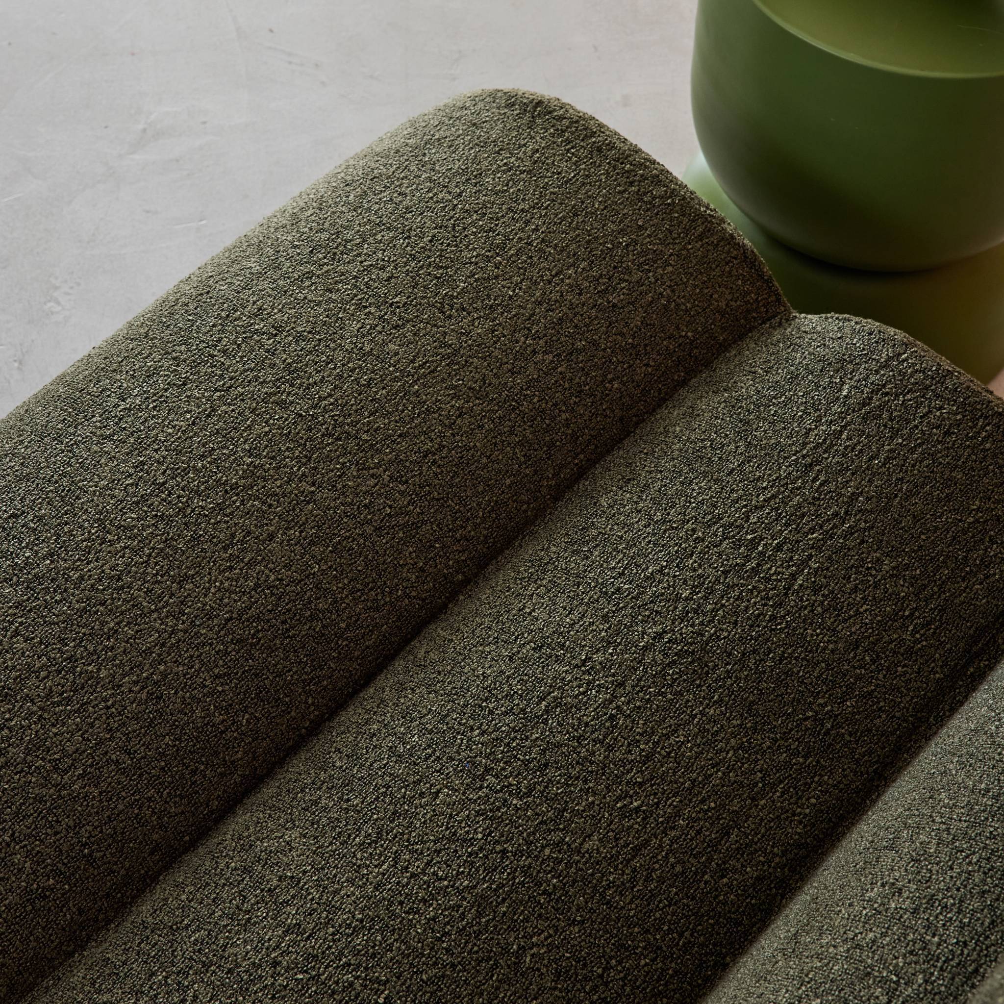 sweeek - Chauffeuse bouclette texturée kaki 1 place - L 81 x P 99 x H 75cm - Nova | sweeek - Image 6
