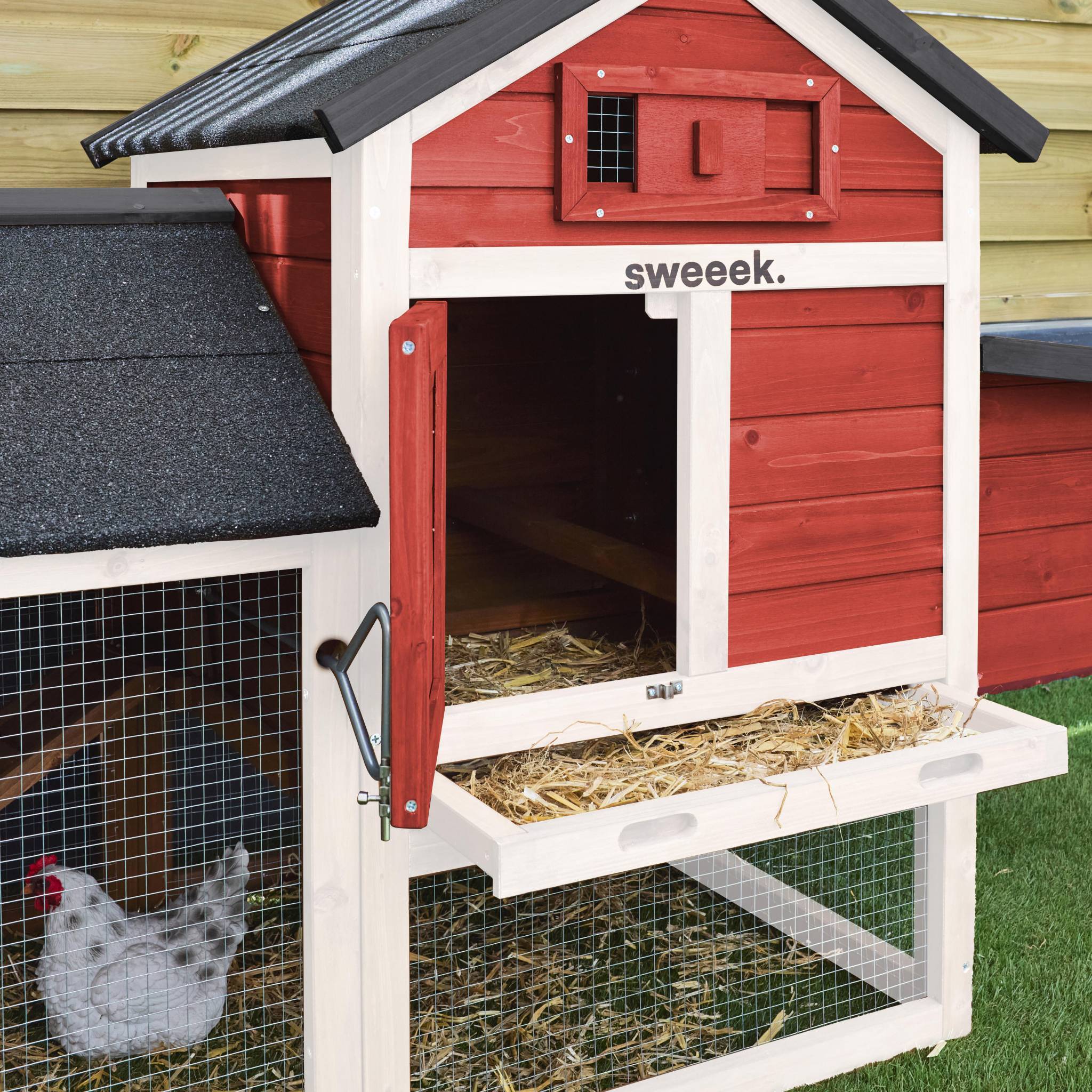 Poulailler en bois rouge GALINETTE. 3 poules. cage à poule avec enclos | sweeek - Image 3