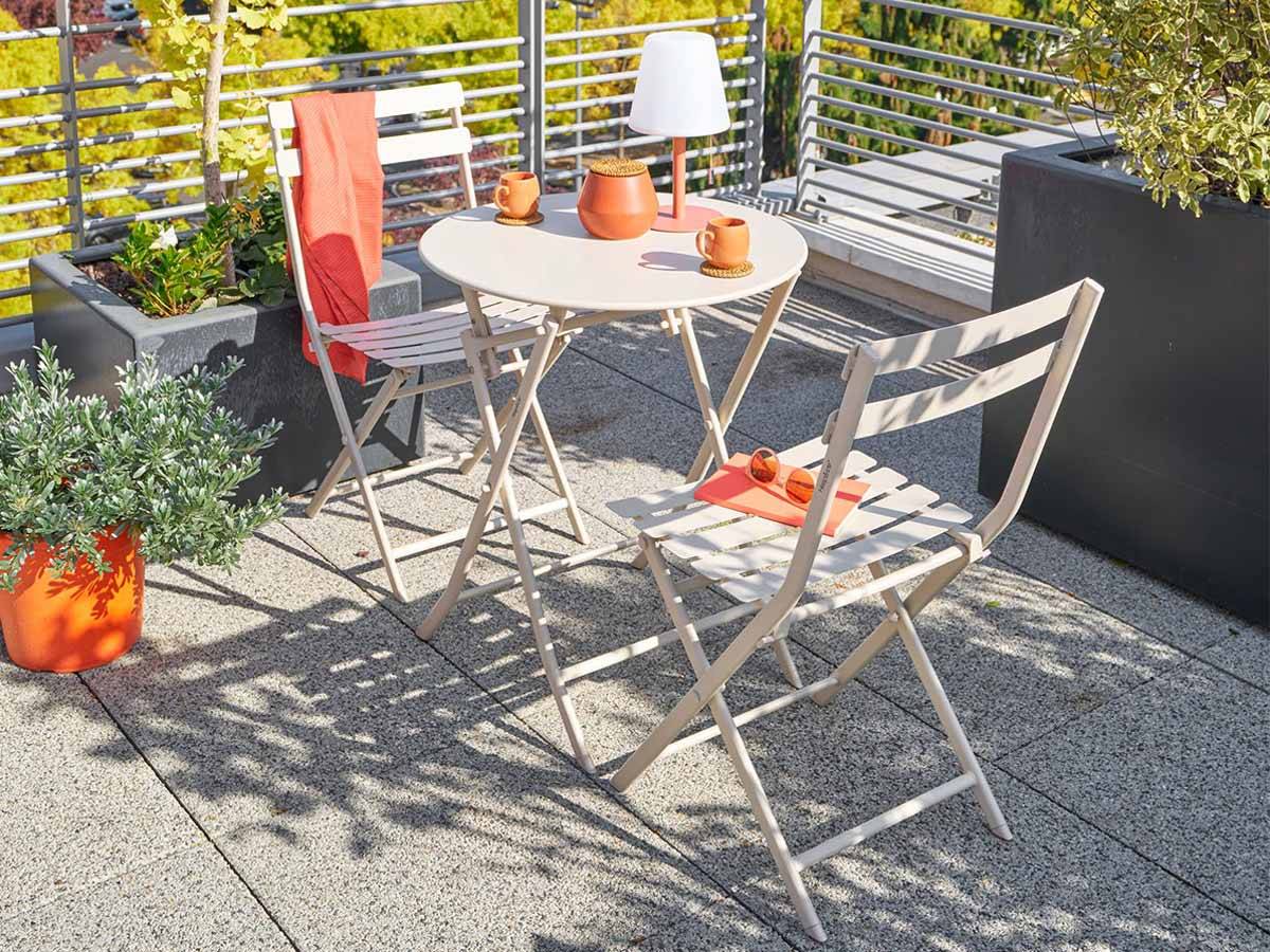 Hesperide - Salon de jardin rond en métal Greensboro Ø 60 cm Argile avec 2 chaises - Hespéride - Image 2