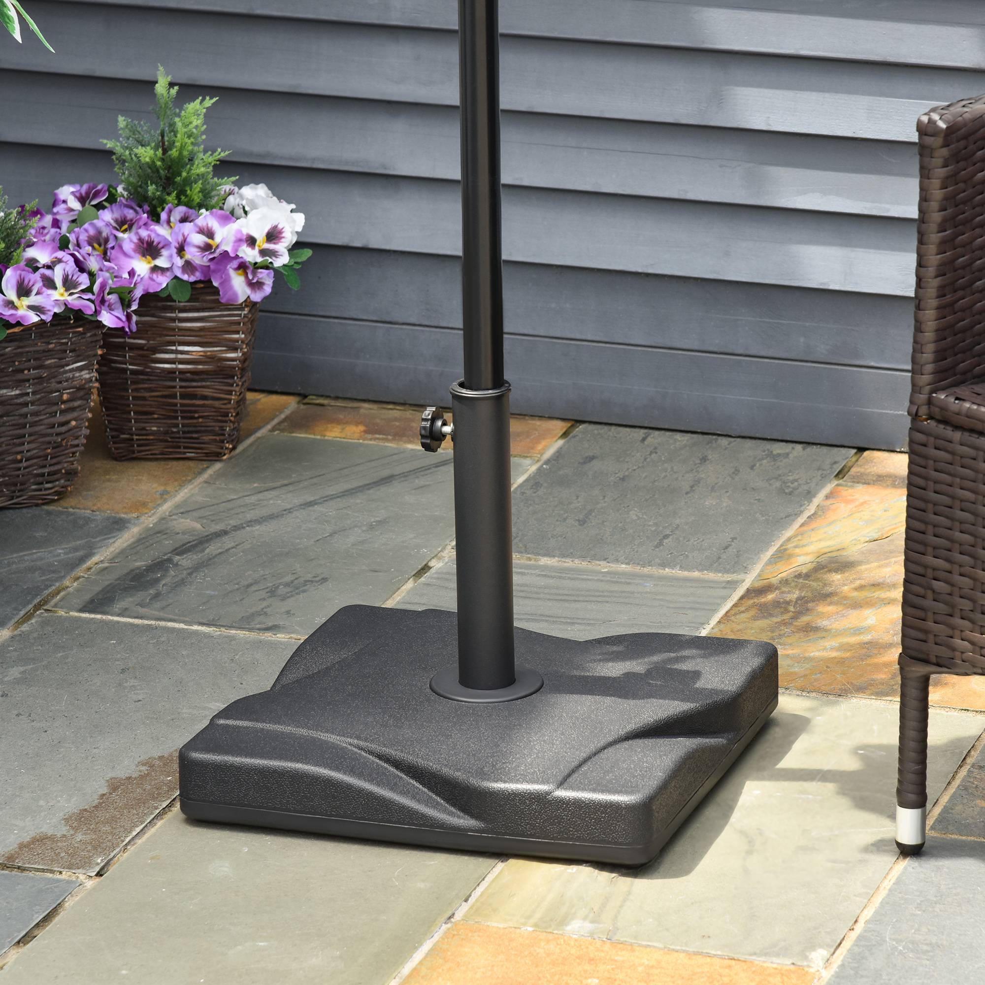 Outsunny - Base de lestage pour parasol carré dim. 41,5x41,5x33cm poids net 20kg HDPE ciment noir - OUTSUNNY - Image 2