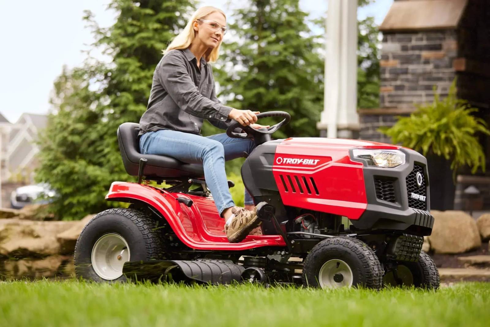Troy Bilt - Tondeuse autoportée Pony ramassage intégré 92T-R SELECT, 92CM Troy Bilt - Image 4