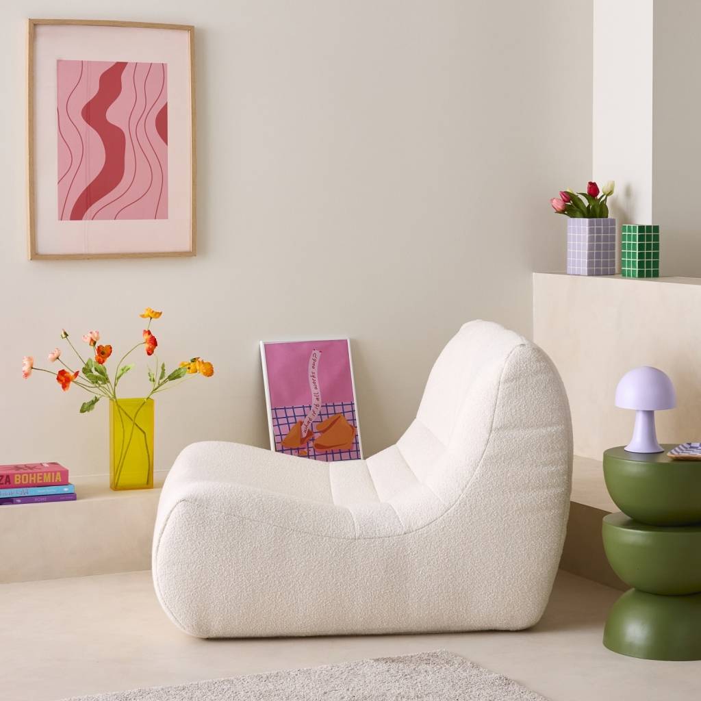 sweeek - Fauteuil chauffeuse en bouclette texturée blanc style contemporain 1 place | sweeek - Image 1