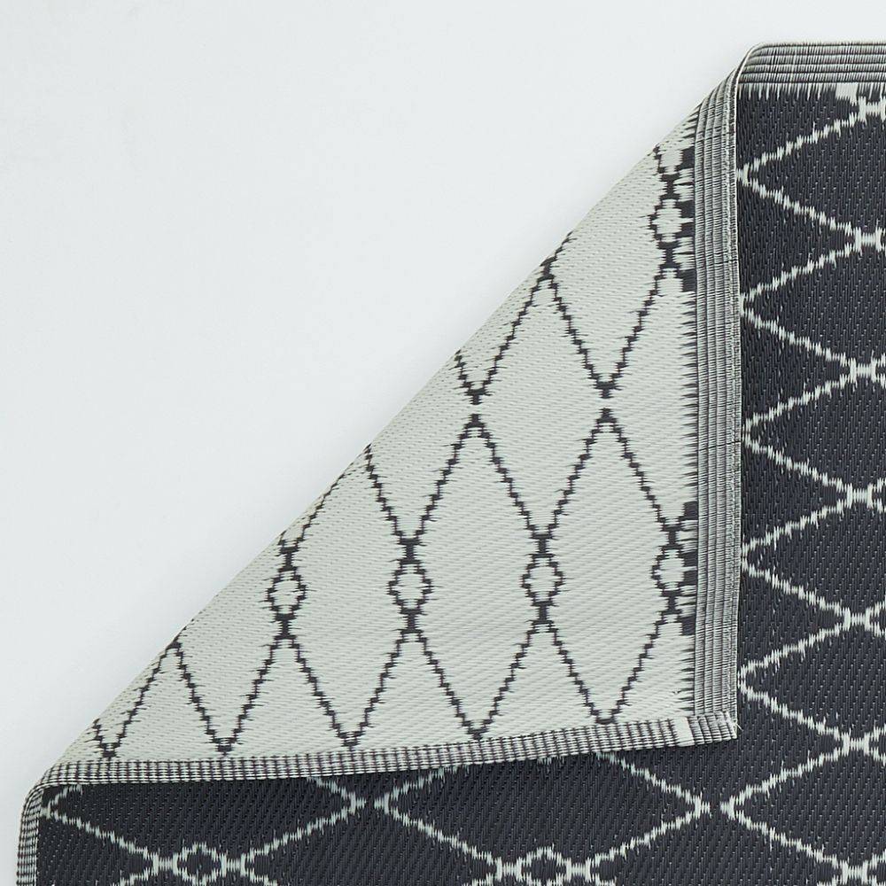 Aubry Gaspard - Tapis d'extérieur en polypropylène 120 x 180 cm Losanges - Noir - Image 4