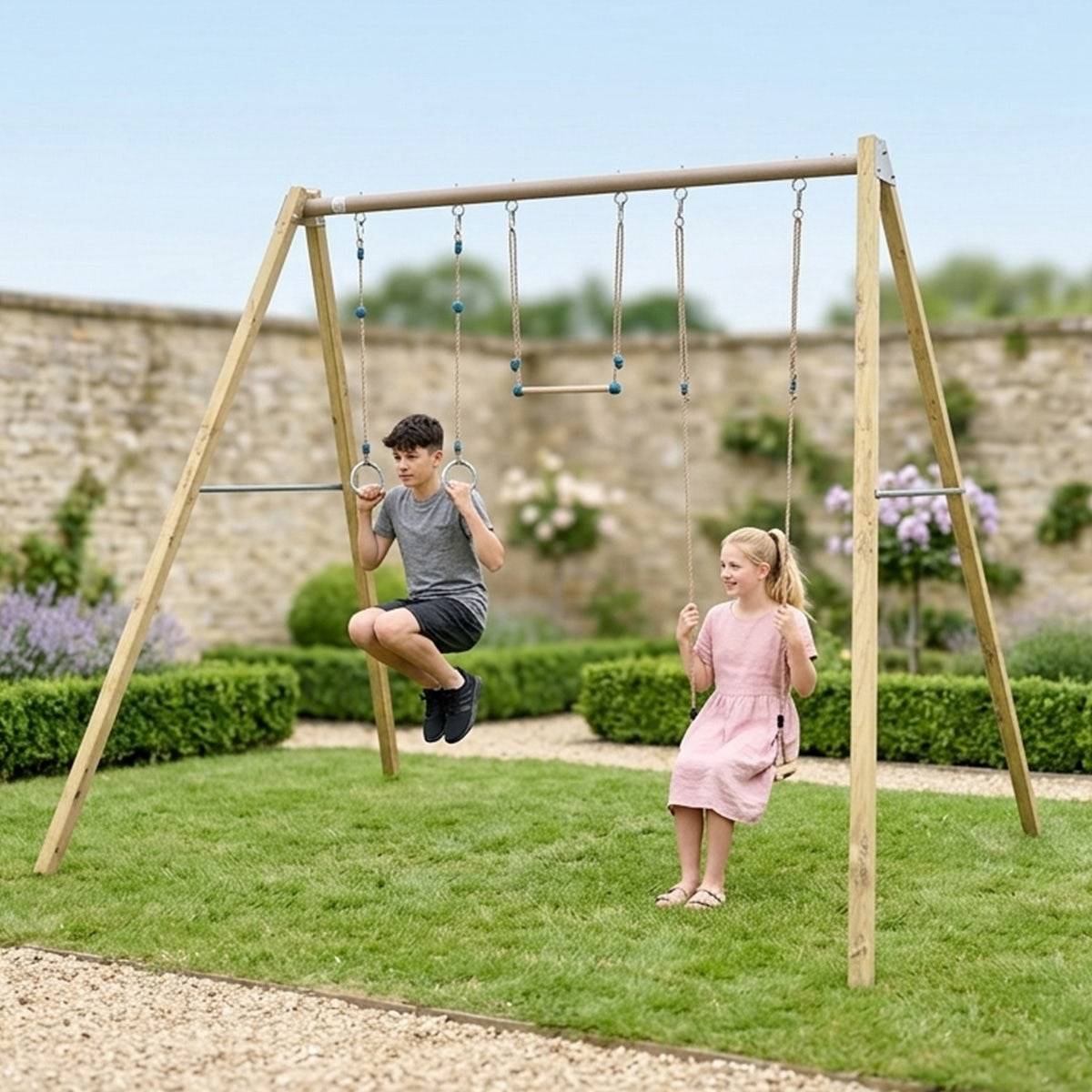 Trigano Jardin - Balançoire en bois poutre métal 3 m Adulte SKYLER 2 - 3 personnes - Image 2