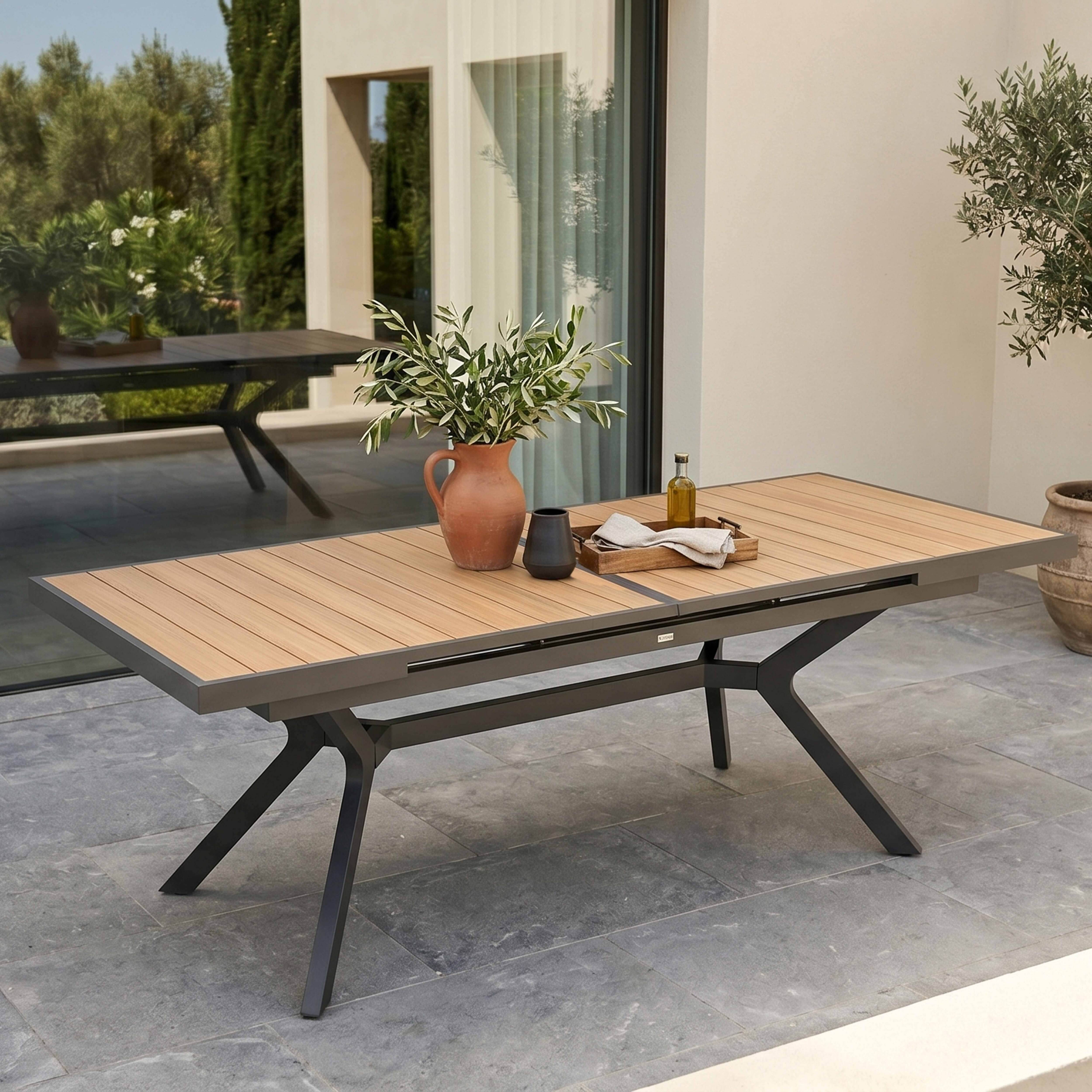 Oviala - Table de jardin extensible 8 à 10 places en alu et effet bois 250cm Savannah - Oviala - Image 4