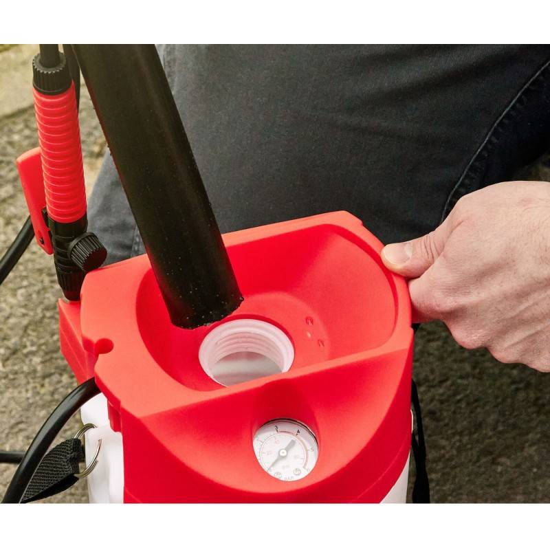 BB Loisir - Hecht 4500 Pulvérisateur de liquides de jardin jusqu'à 3,0 bar tuyau 1,3m avec bandoulière - Image 4
