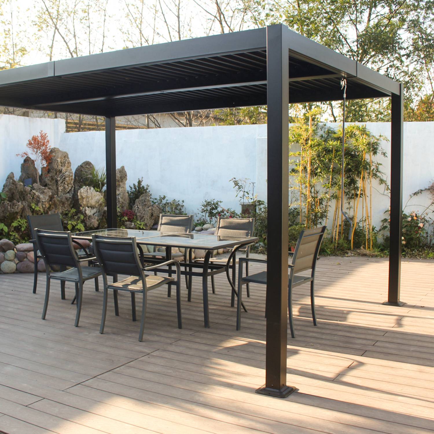 Pergola bioclimatique 4x3m structure et lames en aluminium gris anthracite NAXOS - Image 3