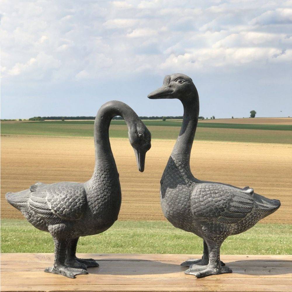 Cygne de jardin en fonte noire 35 x 49 cm Chemin de campagne - Image 2