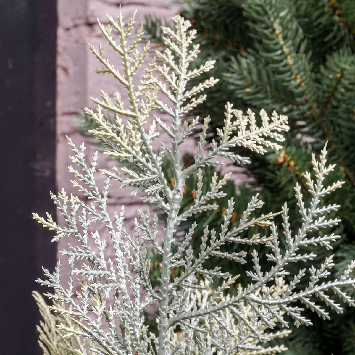 Petit sapin de Noël artificiel de table 90 cm en pot jute - style cyprès - Little Grove - Image 2