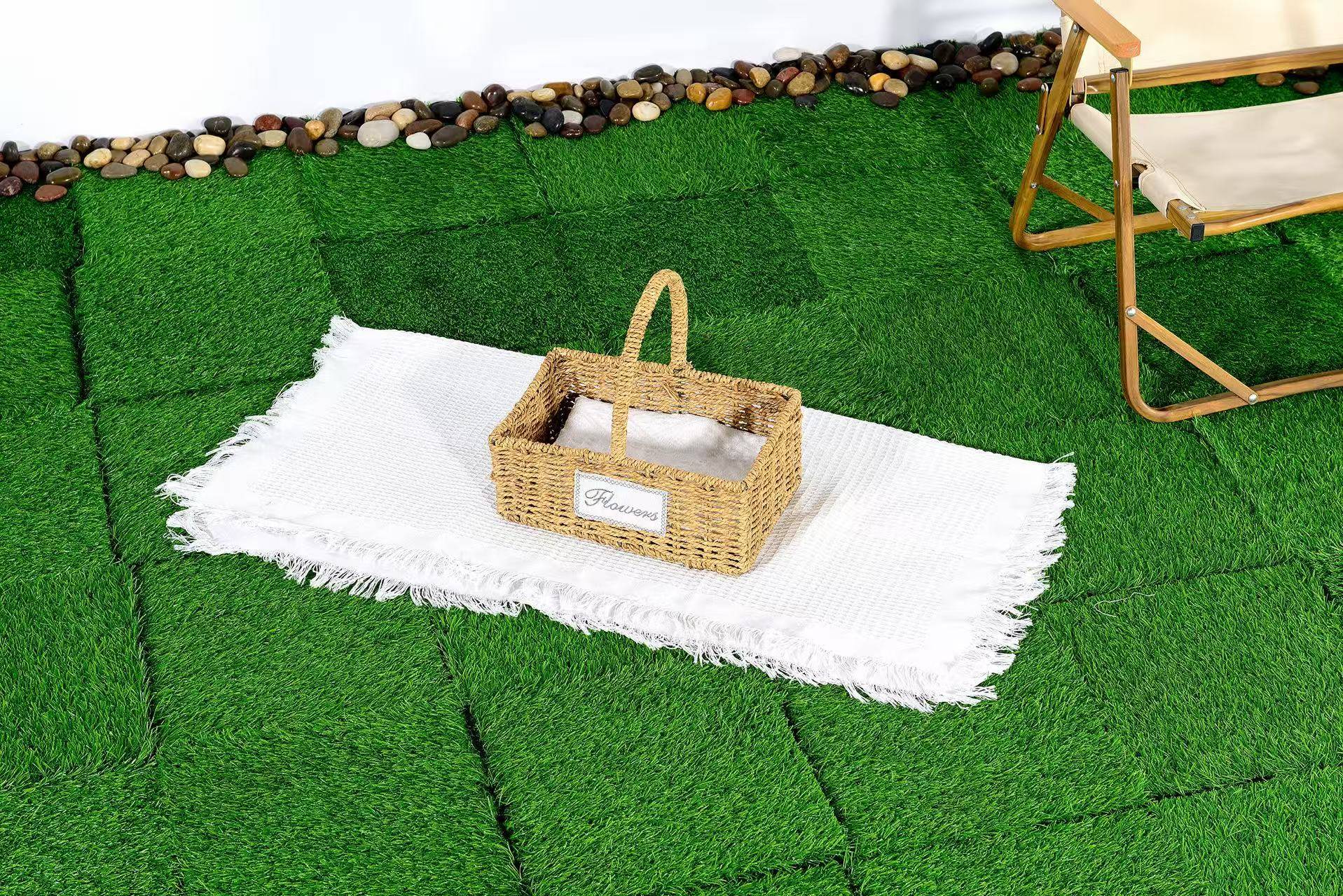 Dalles gazon artificiel plastique pour terrasse balcon drainage rapide 30x30cm vert - ComfortXL Outdoor Living - Image 7