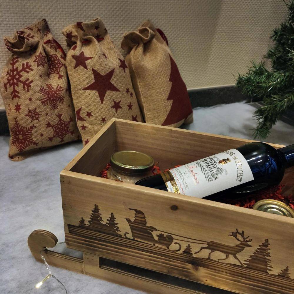 Aubry Gaspard - Luge en bois avec décor de Noël - Image 2