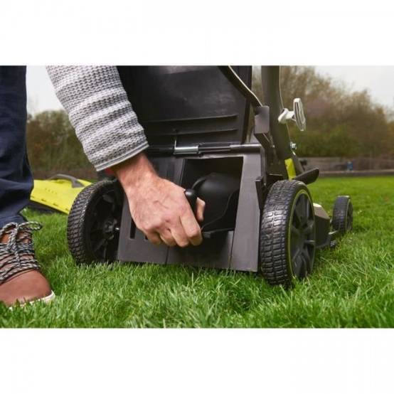 Ryobi - Tondeuse a Gazon RYOBI - poussée 18V ONE+ - Brushless - Ø coupe 37 cm - ramassage et mulching + batterie 5,0 Ah & chargeur - RY18LMX37 - Image 5