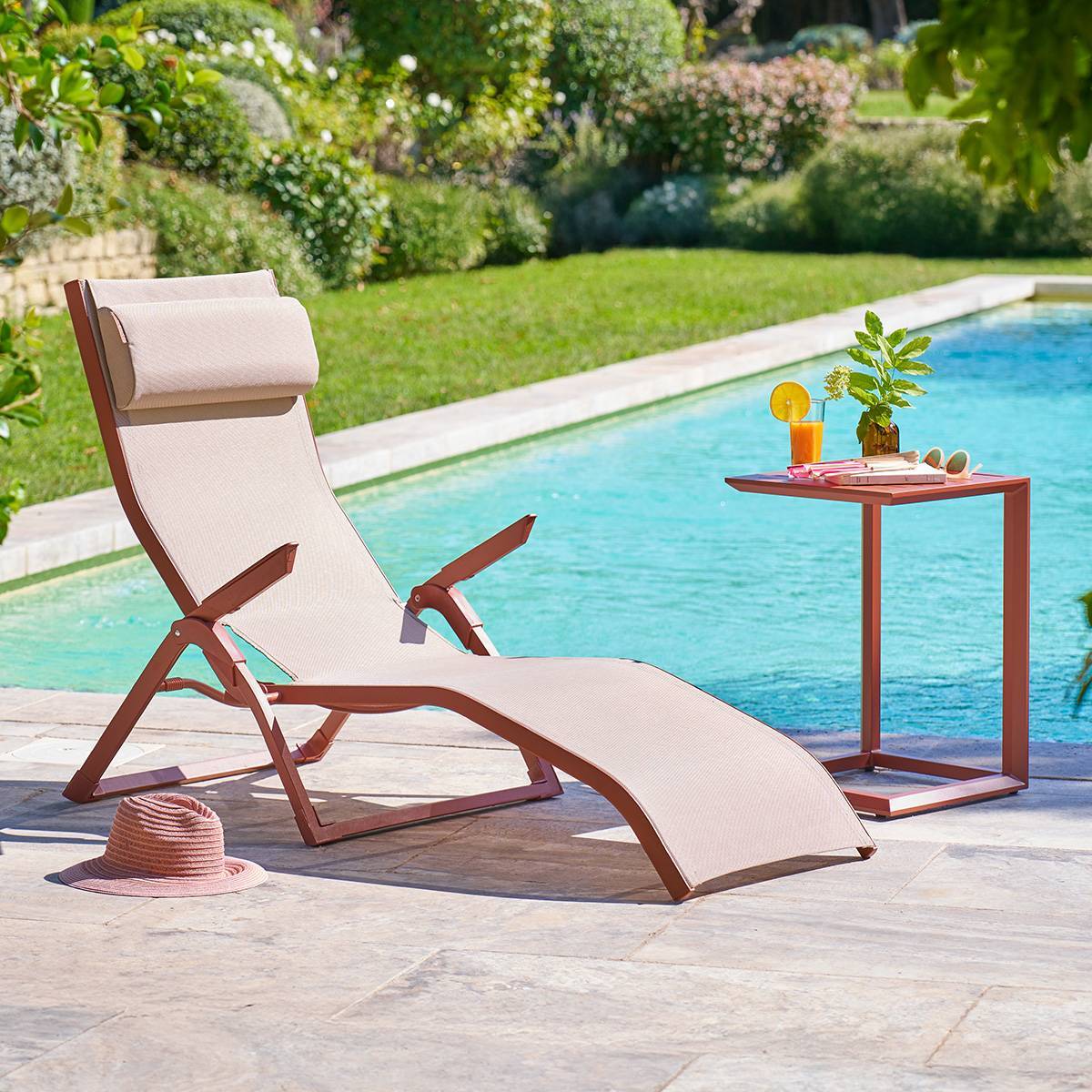 Hesperide - Table d'appoint de jardin Evasion 38x38cm acajou - Hespéride - Image 1