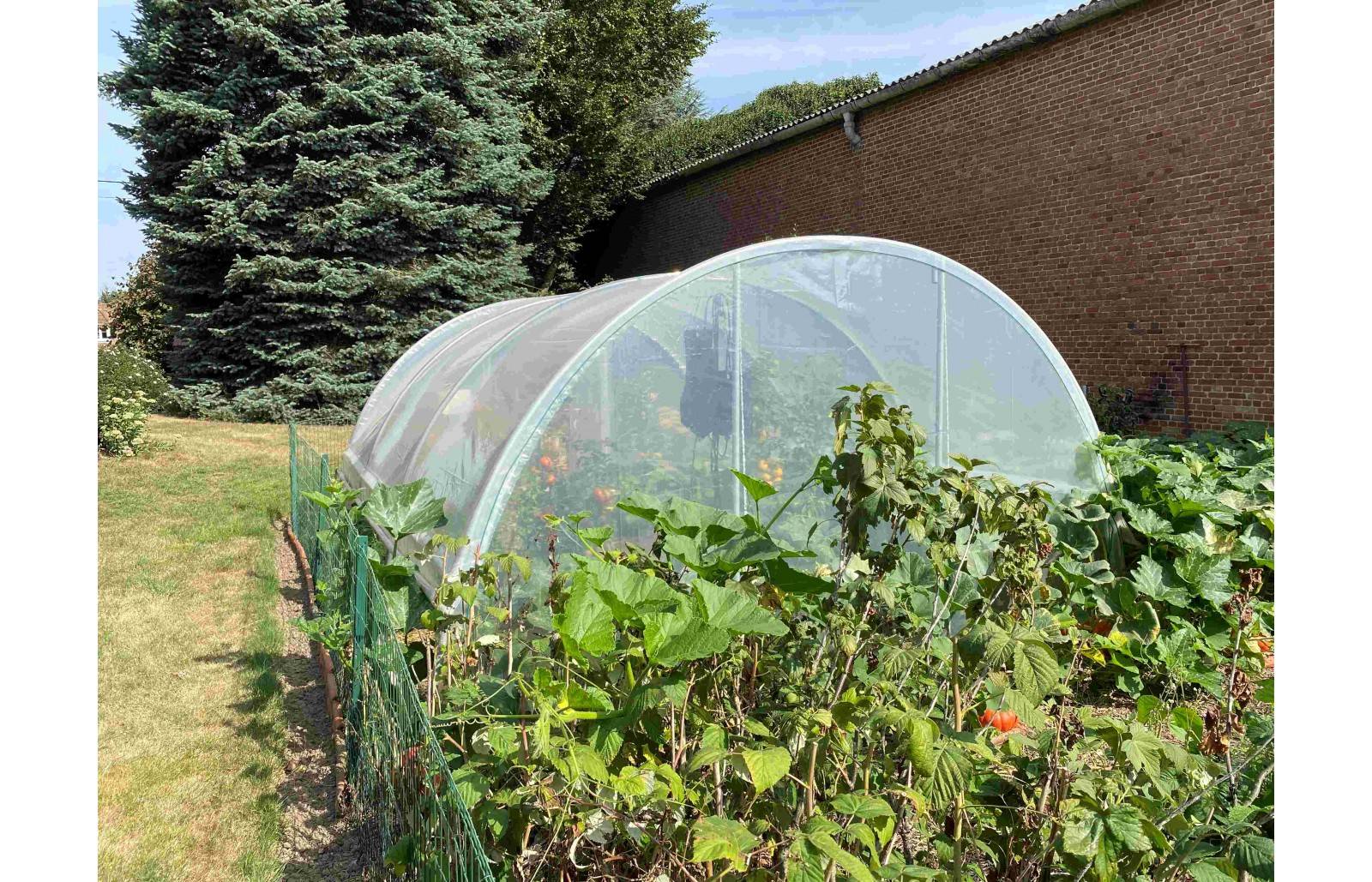 Serre tunnel de jardin - 22m² -  3,7 x 6 m - pieds arrondis - polyéthylène haute densité - aérations latérales - LES SERRES TONNEAU - Image 10