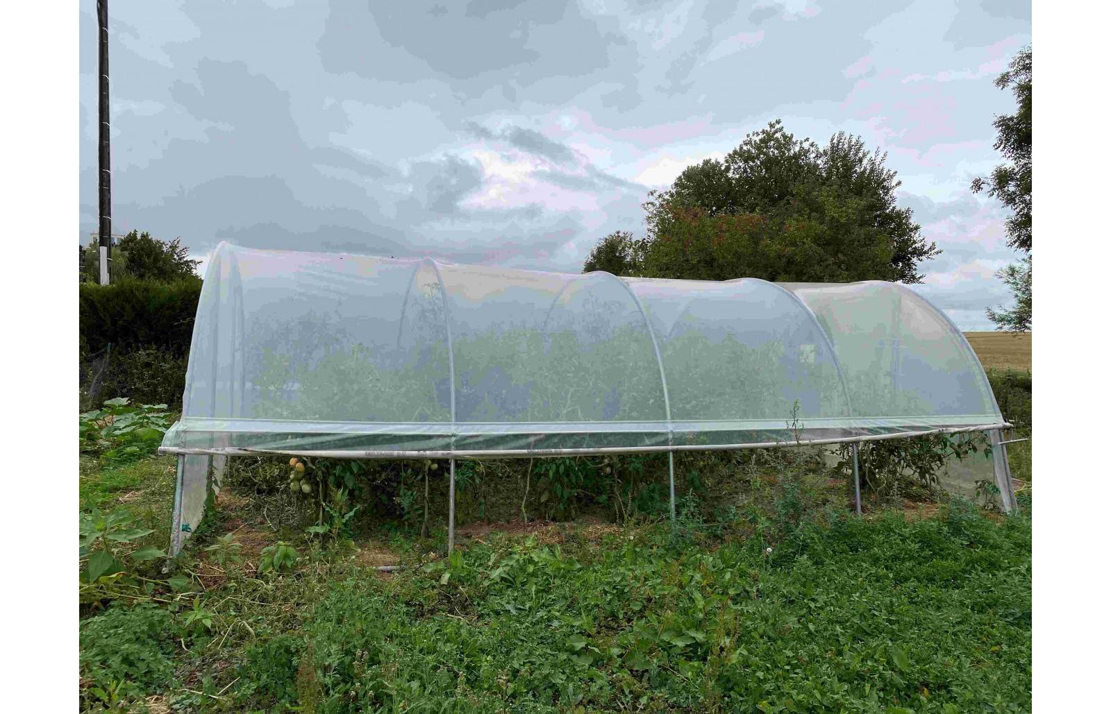 Serre tunnel de jardin - 22m² - 3,7 x 6 m - pieds arrondis - polyéthylène haute densité - aérations latérales - LES SERRES TONNEAU - Image 6