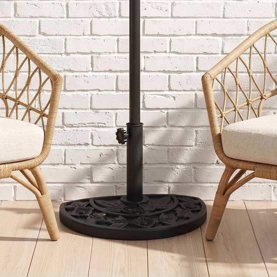 Base de parasol semi-circulaire 9 kg en HDPE, béton et métal à motifs floraux, Ø50x32x32 cm, noir - Image 4