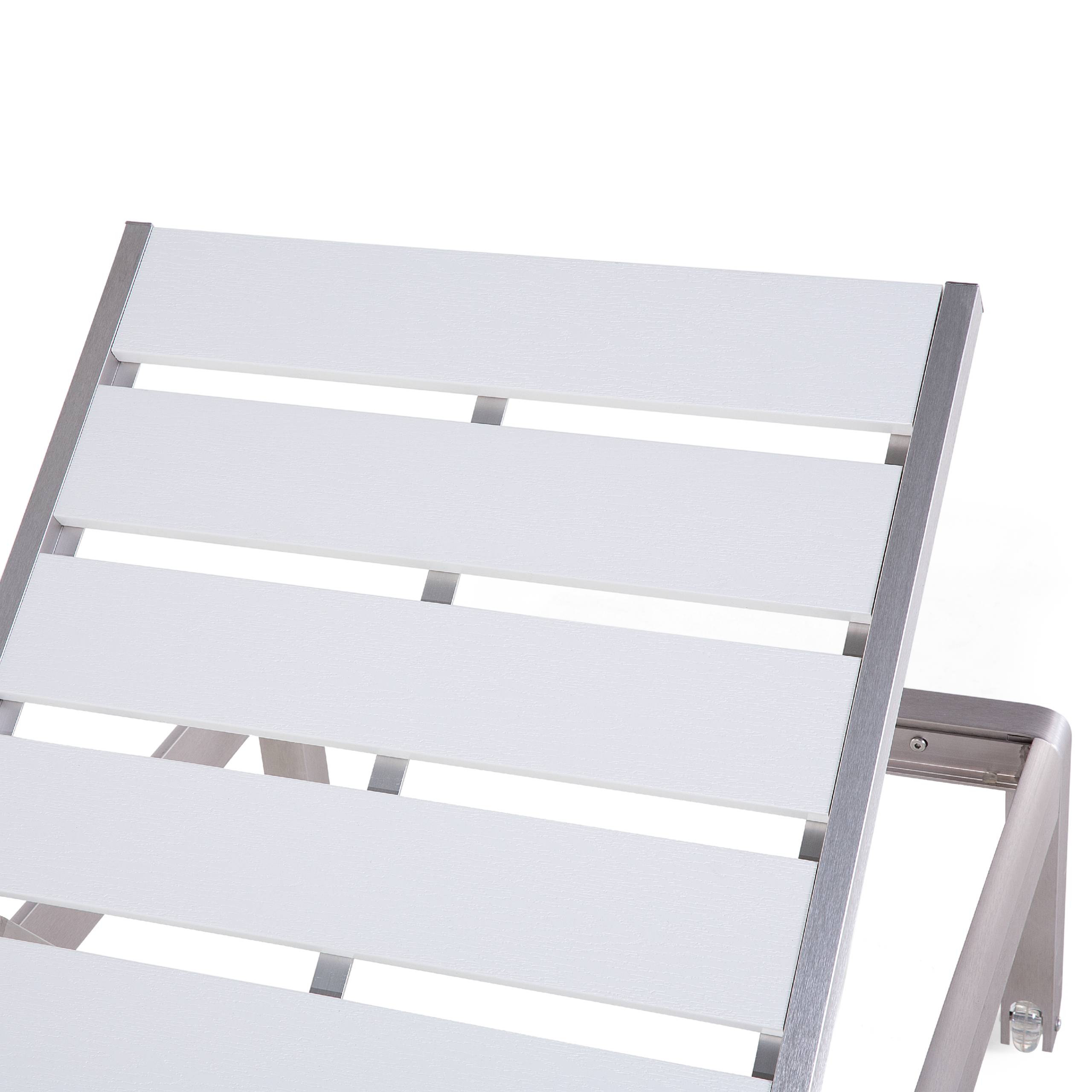 Beliani - Chaise Longue Effet Bois Blanc en Aluminium Transat Inclinable Solide et Résistant pour Jardin ou Terrasse Moderne - Image 6