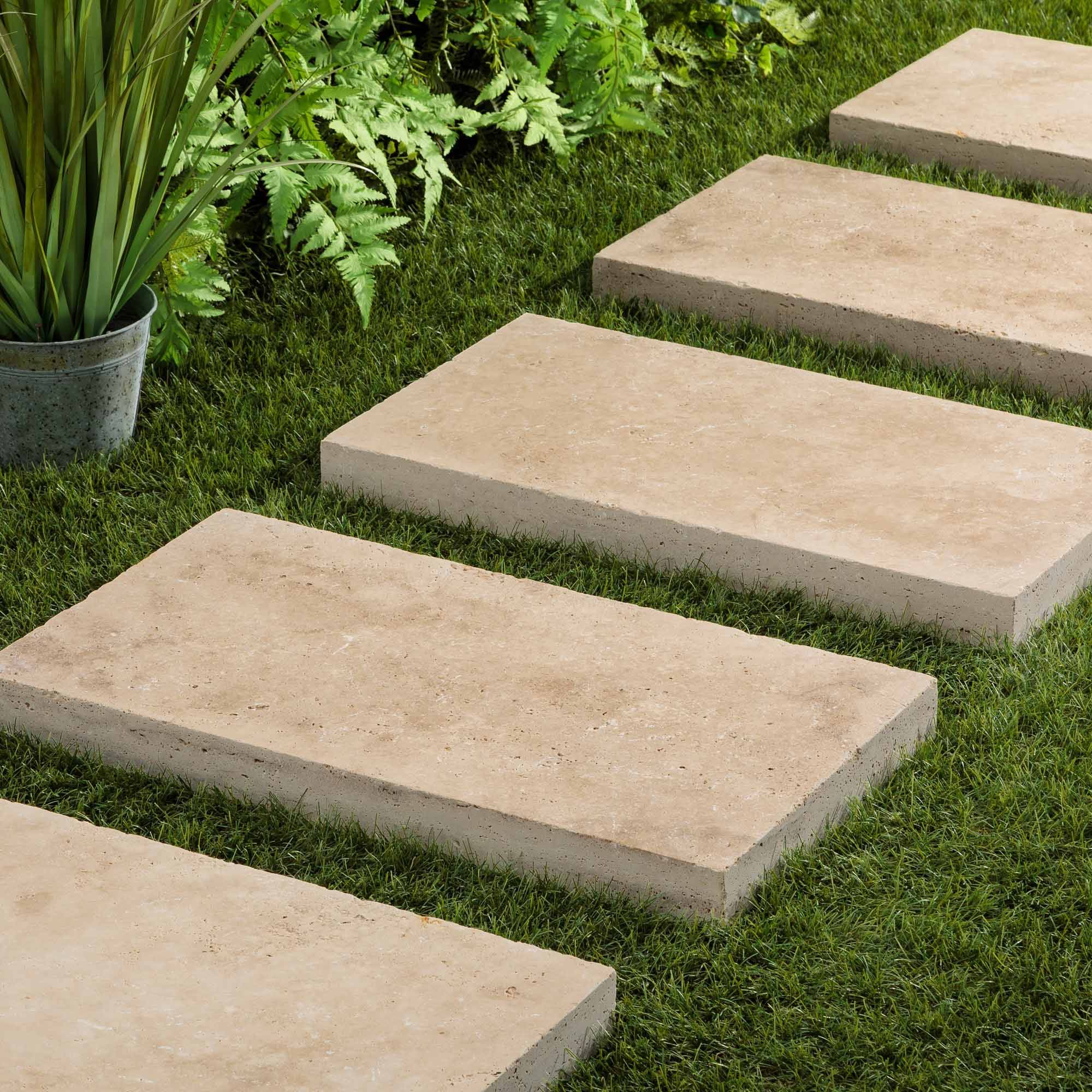 RO'MA Nature - Pas japonais Rectangle Travertin Beige Nuancé 61x33x5 cm (à l'unité) - RO'MA NATURE