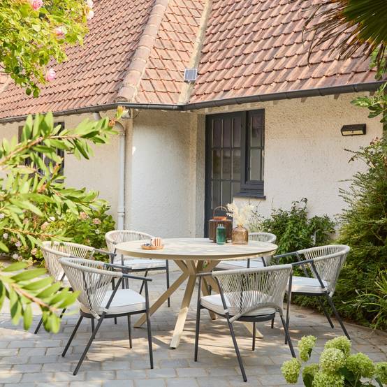 sweeek - Lot de 4 fauteuils empilables acier et cordes beige - Liora | sweeek - Image 1