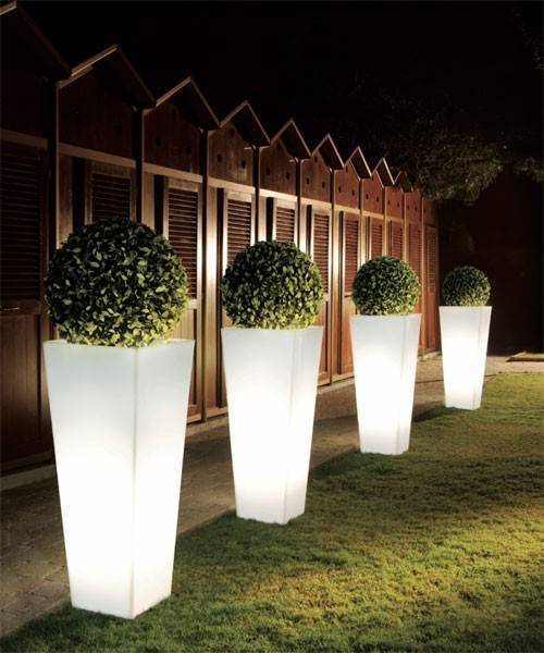 Pot lumineux photovoltaique polyéthylène QUADRO by ARKEMA DESIGN - Image 2